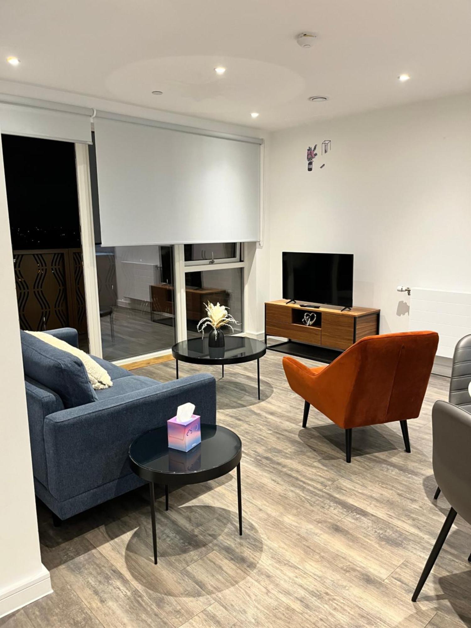 One Bedroom Apartment Barking  Bagian luar foto