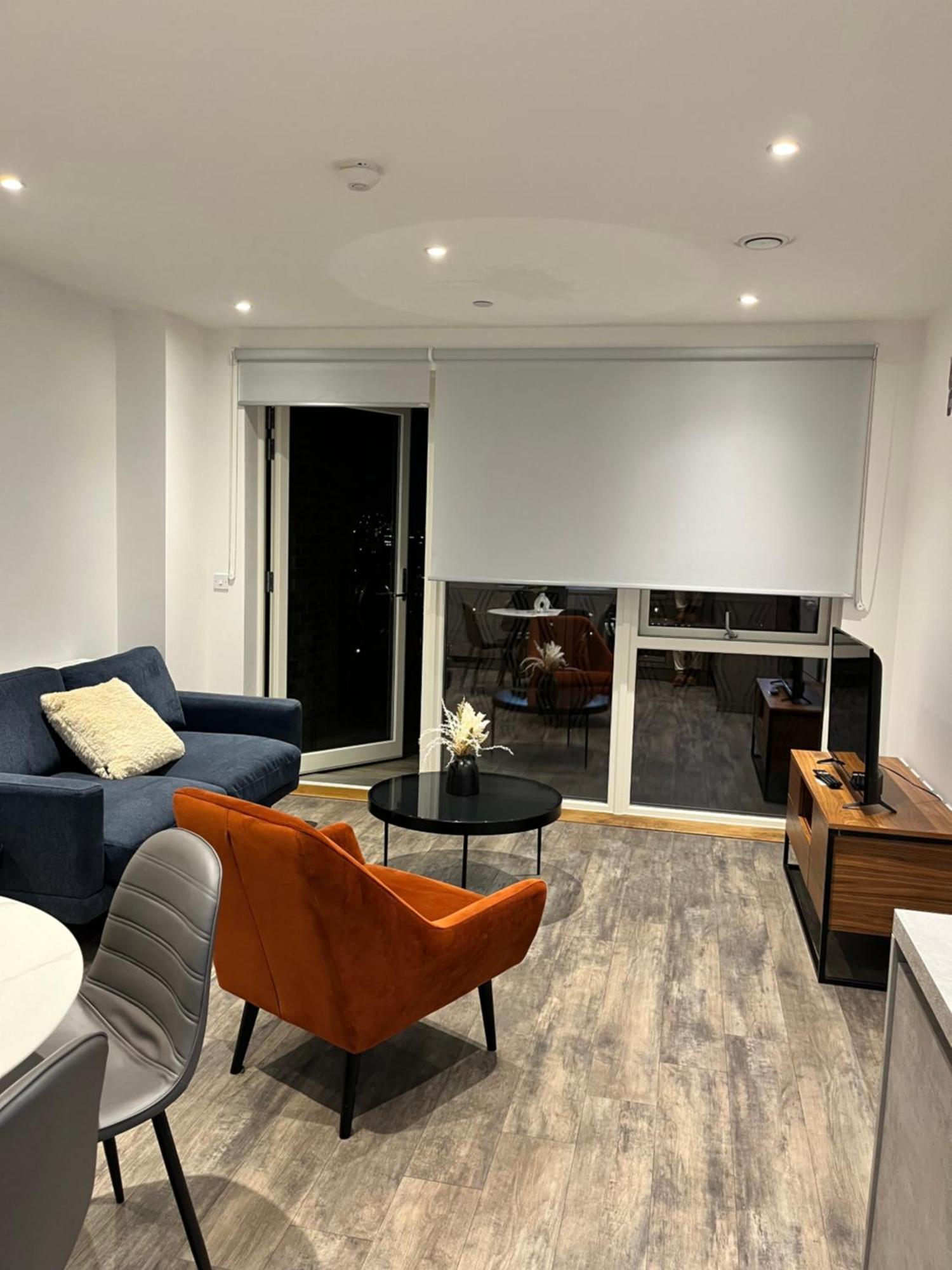 One Bedroom Apartment Barking  Bagian luar foto