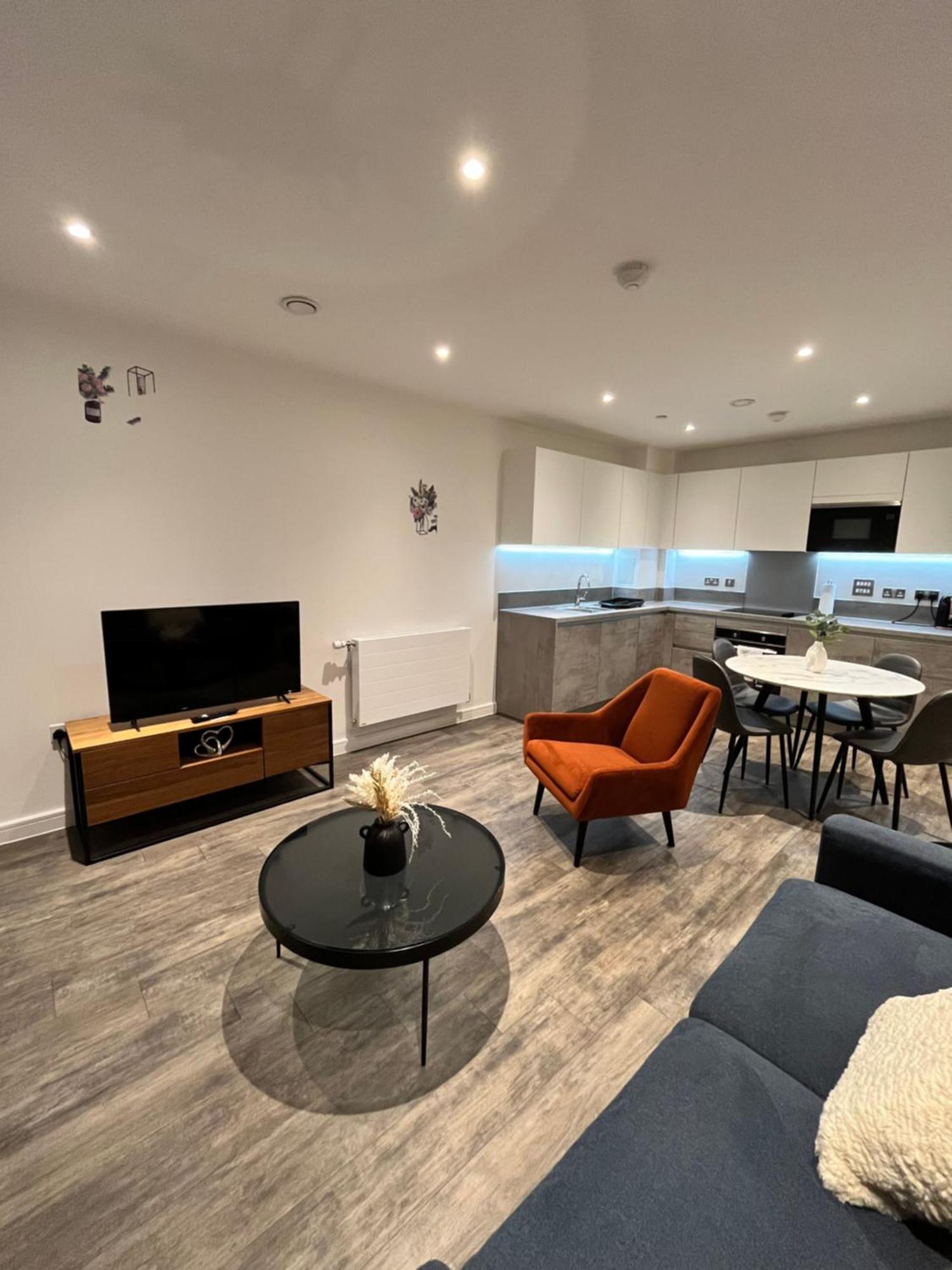 One Bedroom Apartment Barking  Bagian luar foto